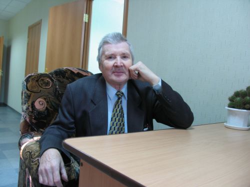 Редакциягә якташ язучыбыз Мәхмүт Газизовның архивын җибәрделәр