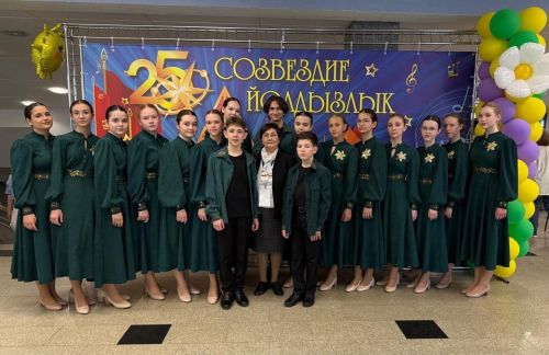 Лениногорскиның бию, вокал коллективлары «Созвездие-Йолдызлык 2025» фестиваленнән җиңү, призлы урыннар алып кайтты