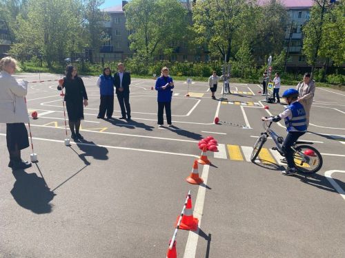 Лениногорскида яшь инспекторлар арасында «Куркынычсыз тәгәрмәч» муниципаль бәйгесе узды