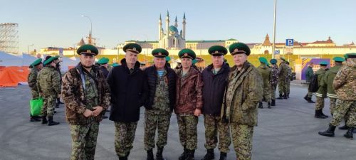 Лениногорскидан чик буе сакчылары-ветераннары Казанда Җиңү Парады репетициясендә катнашты