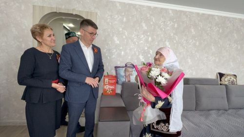 Шөгердә яшәүче Әкълимә әби Кәшапова 100 яшен тутырды