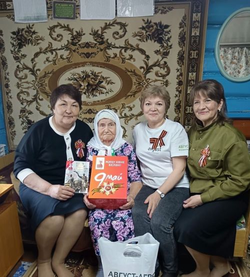 Иске Шөгер авыл җирлегендә тыл ветераннарына бүләкләр тапшырдылар