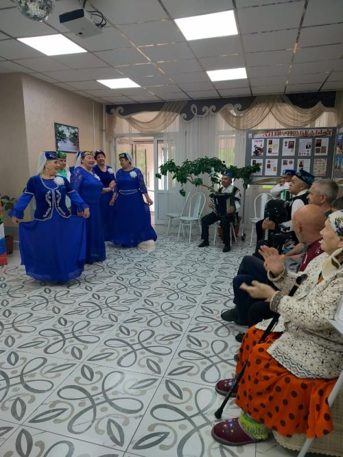 Лениногорск картлар һәм инвалидлар интернат-йортында яшәүчеләрне Сабантуй бәйгеләре сәламәт һәм актив тормышка рухландыра