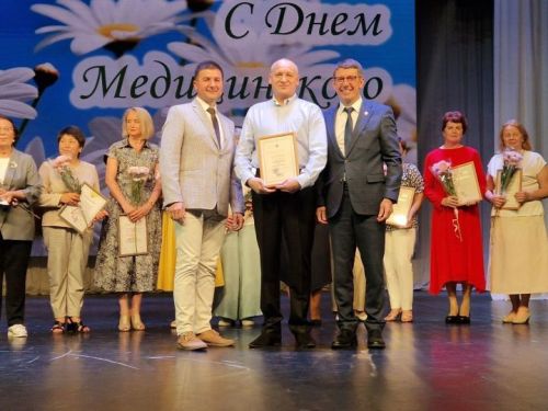 Лениногорскиның ике табибы “Сәламәтлек саклау отличнигы” мактаулы исеме алды