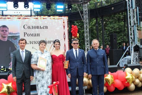 Лениногорскида йолдызлы чыгарылыш кичәсе узды (+ фотолар)