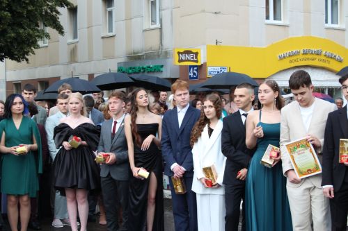 Лениногорскида йолдызлы чыгарылыш кичәсе узды (+ фотолар)