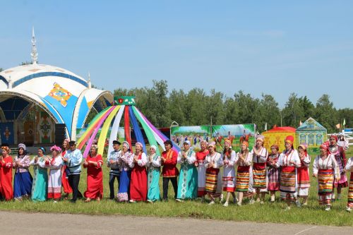 Лениногорск Сабан туеның ачылыш өлешеннән фоторепортаж