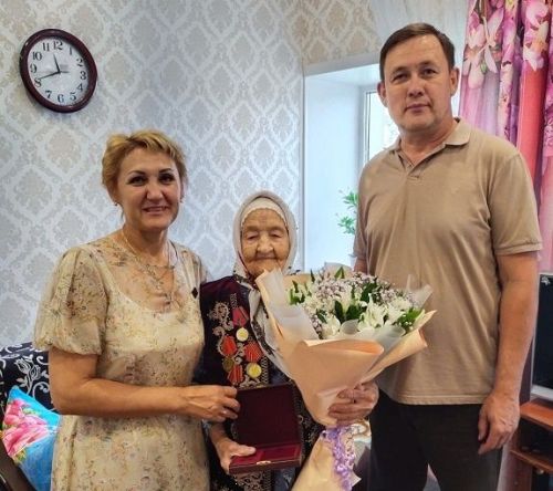 Шөгердә яшәүче Әкълимә әби медальле булды