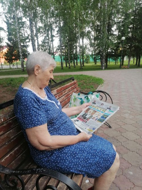 Лениногорскилыларга пенсионерлар һәм инвалидларны караган өчен өстәмә түләүләр турында аңлаттылар