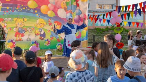 Лениногорскиның күркәм йоласы - ишегалды бәйрәмнәре башлана