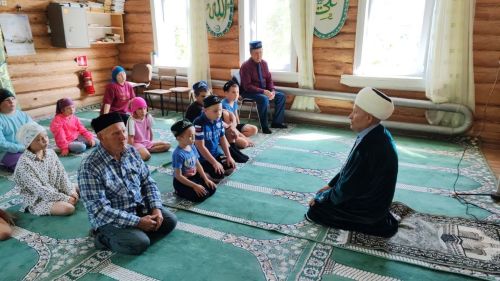 Мөэмин-Каратай авылында балалар өчен дини укулар булды
