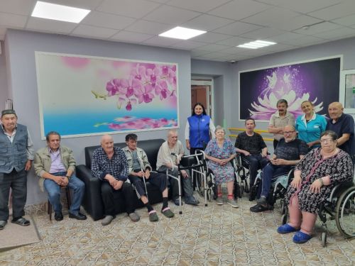 Юл хәрәкәте кагыйдәләре турында Лениногорск картлар һәм инвалидлар йорты өлкәннәренең исләренә төшерделәр