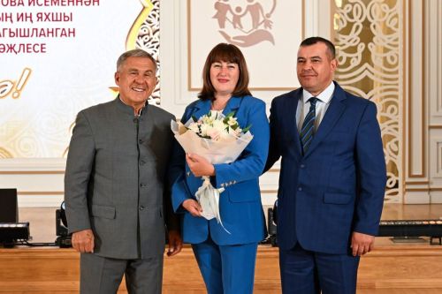 Лениногорскидан Гыйльметдиновлар гаиләсе Татарстан Рәисендә кунакта булды