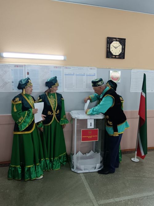 Лениногорскида Бердәм тавыш бирү көне: автобусларда бушлай йөрү, Казан һәм Мәскәү артистлары, музейга бушка керү