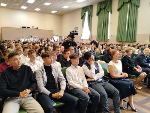 Очучы Антон Шпаклеров яшь лениногорскилыларга алга максат куюдан курыкмаска чакырды