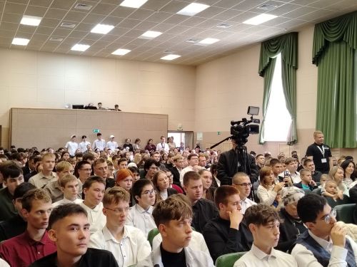 Очучы Антон Шпаклеров яшь лениногорскилыларга алга максат куюдан курыкмаска чакырды