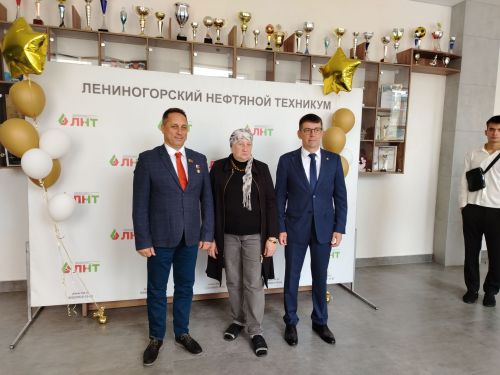 Очучы Антон Шпаклеров яшь лениногорскилыларга алга максат куюдан курыкмаска чакырды