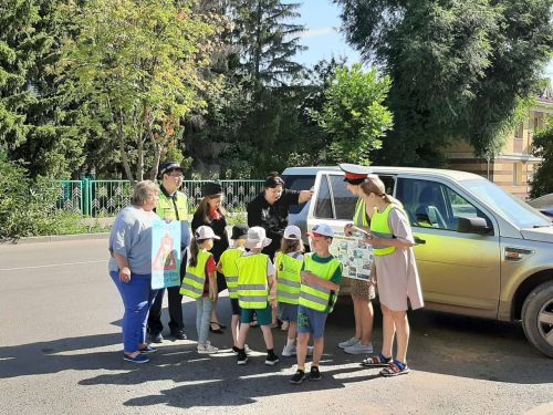 Лениногорск автоинспекциясе Бөтенроссия юл хәрәкәте иминлеге атналыгында катнашырга чакыра