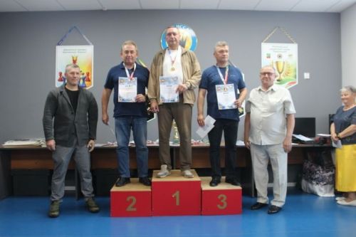Лениногорск шахматчылары республиканың көньяк-көнчыгышы һәвәскәрләр лигасында җиңү яуладылар