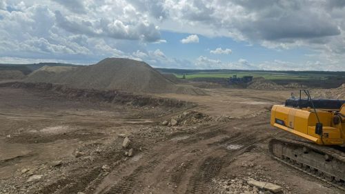 Җир байлыкларын чыгаручылар хокук бозган, алар арасында Лениногорск районы карьеры да бар