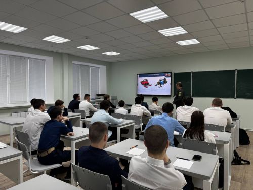 Техника белән эшләгәндә җаваплылык беренче урында: Лениногорск политехника колледжында иминлек дәресләре