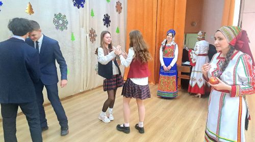 Лениногорск укучыларына «Халыклар дуслыгы – мәдәниятләр дуслыгы» әдәби-этнография экскурсия уздырдылар