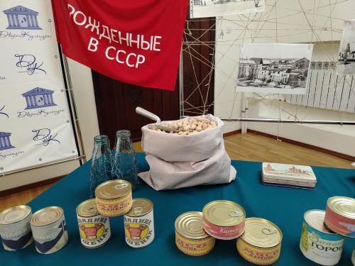 Лениногорск Мәдәният сараенда өлкәннәрне котладылар