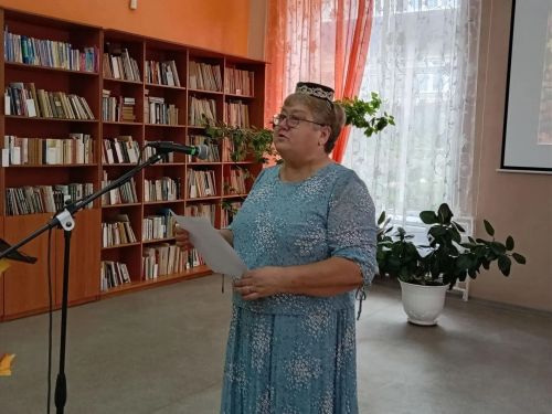 «Алтын көзләр туган ягымда»: Үзәк китапханәдә шигърият кичәсе