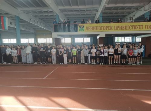Лениногорскида җиңел атлетика буенча узган республика ярышларында 300гә якын спортчы катнашты