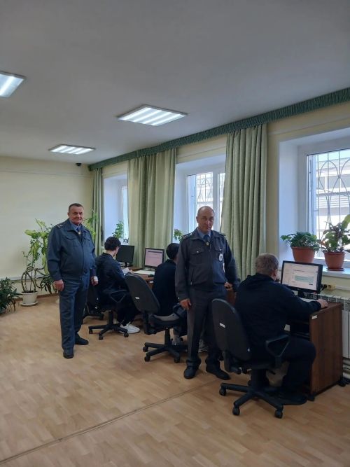 Лениногорскида үзйөрешле машиналар белән идарә итү өчен имтиханнар тапшырдылар