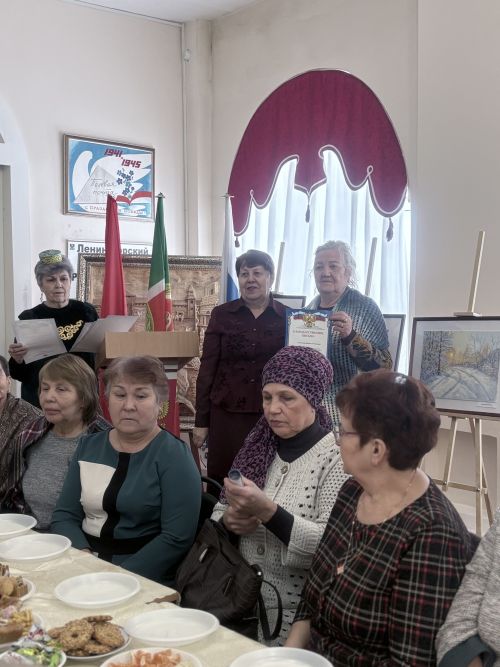 Лениногорск ветераннар советында “Кул эшләре тылсымы”  клубына йөрүче олы яшьтәге апалар хәрби операциягә ярдәм күрсәтә
