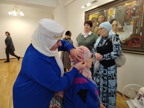 Яулык чит күзләрдән дә саклый: Лениногорскида хатын-кыз яулыгы тарихы буенча чара узды