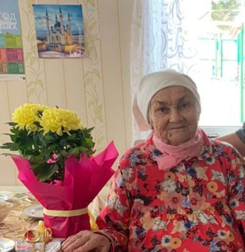 Лениногорскида яшәүче якташыбыз Сәрия апа Әхмәтова 95 яшен билгеләп үтә