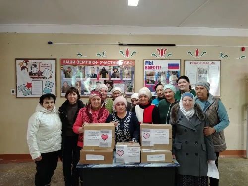 Яңа Иштирәк авылы халкы СВО зонасына ярдәм кирәклеген аңлап, булдыра алганча булыша