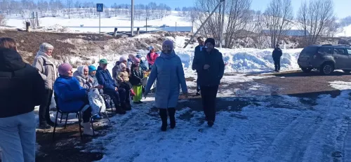 Мөэмин-Каратай авылында кайнар чәйләр, коймаклар белән Нәүрүз бәйрәмен билгеләп үттеләр(+фотолар)