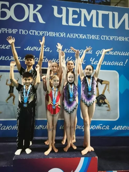 Лениногорск спорт акробатлары  – «Чемпион Кубогы» җиңүчеләре