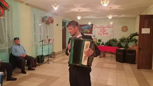 Мөэмин-Каратай авылында узган бәйрәм тамашасы бай эчтәлеге, төрлелеге белән үзенә җәлеп итте