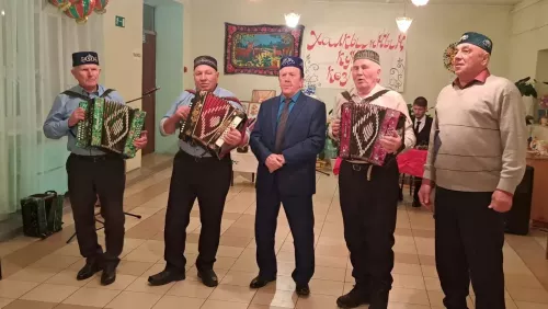 Мөэмин-Каратай авылында узган бәйрәм тамашасы бай эчтәлеге, төрлелеге белән үзенә җәлеп итте