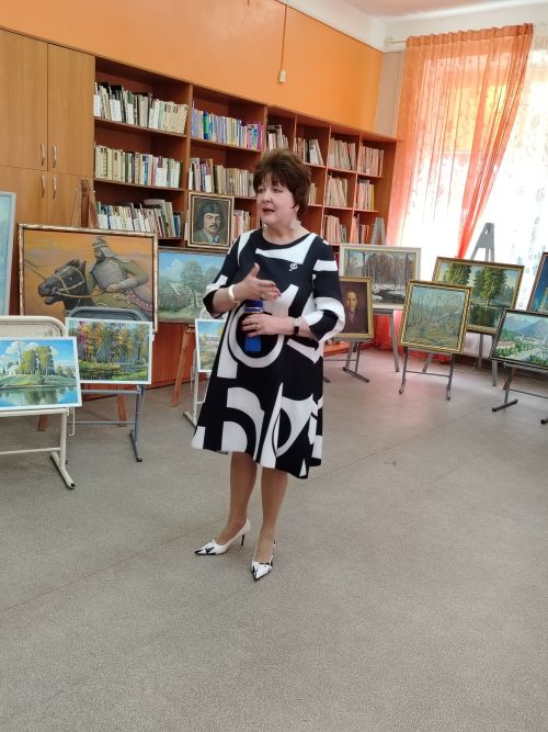 Лениногорскиның  Г.Тукай исемендәге үзәк китапханәсендә «Минем тыныч илем» күргәзмәсе ачылды (+бик күп фотолар)