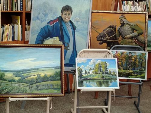 Лениногорскиның  Г.Тукай исемендәге үзәк китапханәсендә «Минем тыныч илем» күргәзмәсе ачылды (+бик күп фотолар)