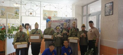 Зеленая Роща мәктәбе коллективы СВОга даими рәвештә гуманитар ярдәм әзерли