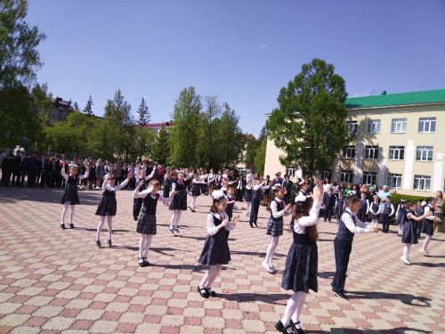 Мәгариф министрлыгы соңгы кыңгырау бәйрәмен үткәрү буенча яңа тәкъдимнәр кертте