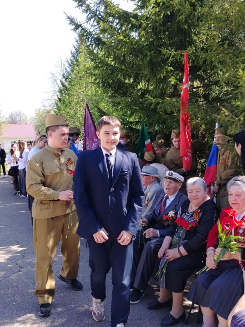 Лениногорскида Бөек Ватан сугышында Җиңүнең 81 еллыгына багышланган автойөреш узды (+фотолар)