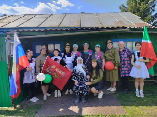 Урдалы авылында тыл хезмәтчәннәрен котладылар