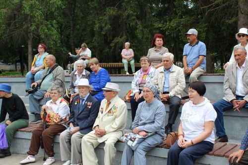 Лениногорскида күңелле һәм масштаблы итеп Россия көнен билгеләп үттеләр (+фотолар)