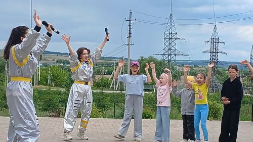 Иске Шөгер авылында балаларга бәйрәм ясадылар