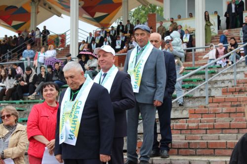 Лениногорск Сабан туенда аграрийларны бүләкләделәр (+фотолар)