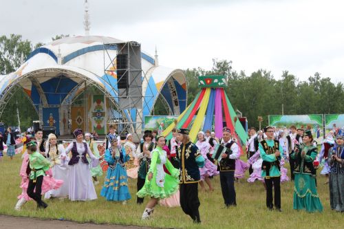 Яңгыр яуса да, Лениногорск Сабан туеның ямен җибәрмәде