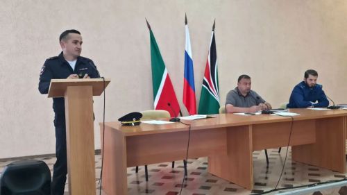 Лениногорскида уку елы алдыннан юлларның куркынычсызлыгы турында фикер алыштылар