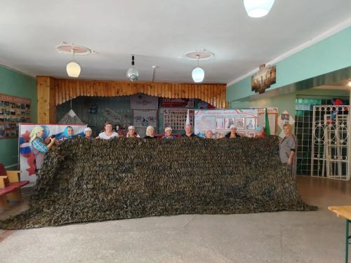 Сарабиккол авылы волонтерлары кабаттан маскировка челтәре үрү эшен җайга салды